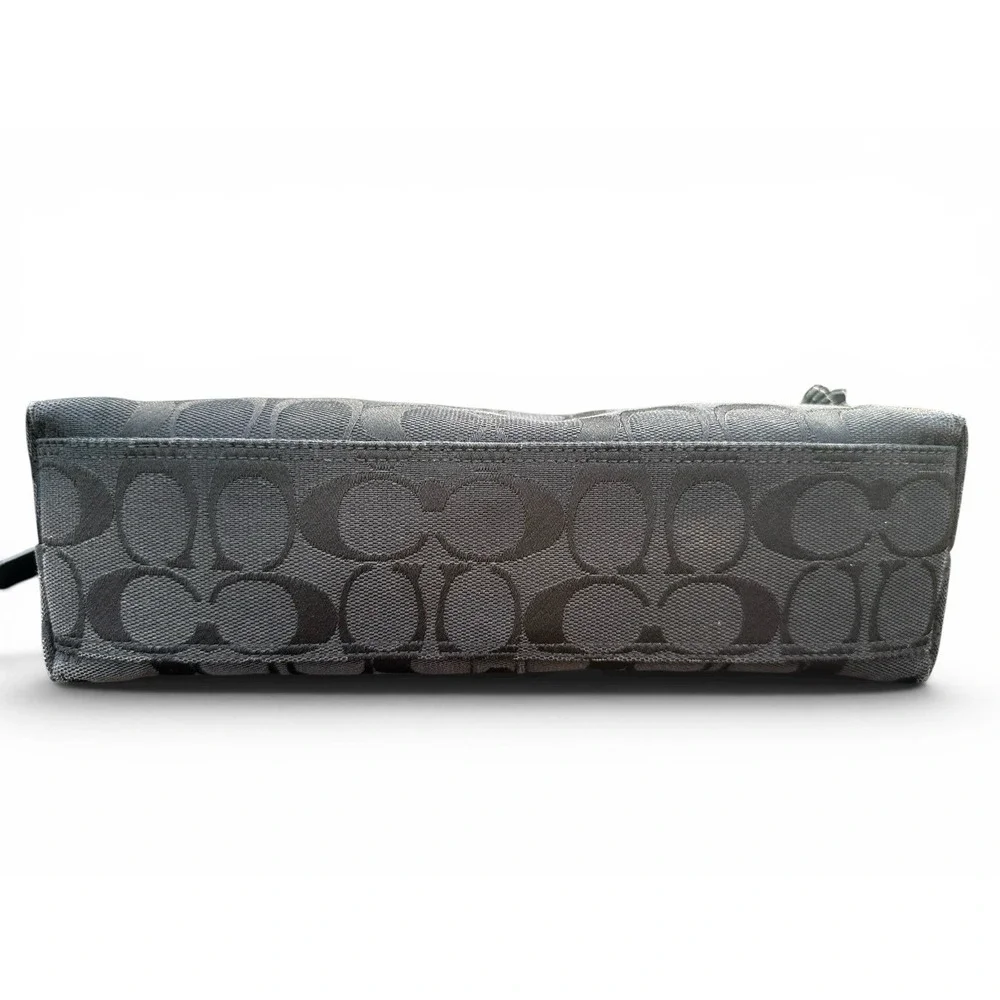Coach Vintage Y2K 8K01 Hamptons Signature Soft East West Demi Baguette Black